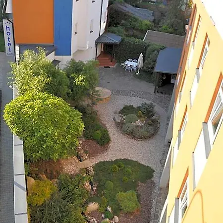 Lions Hotel 3*